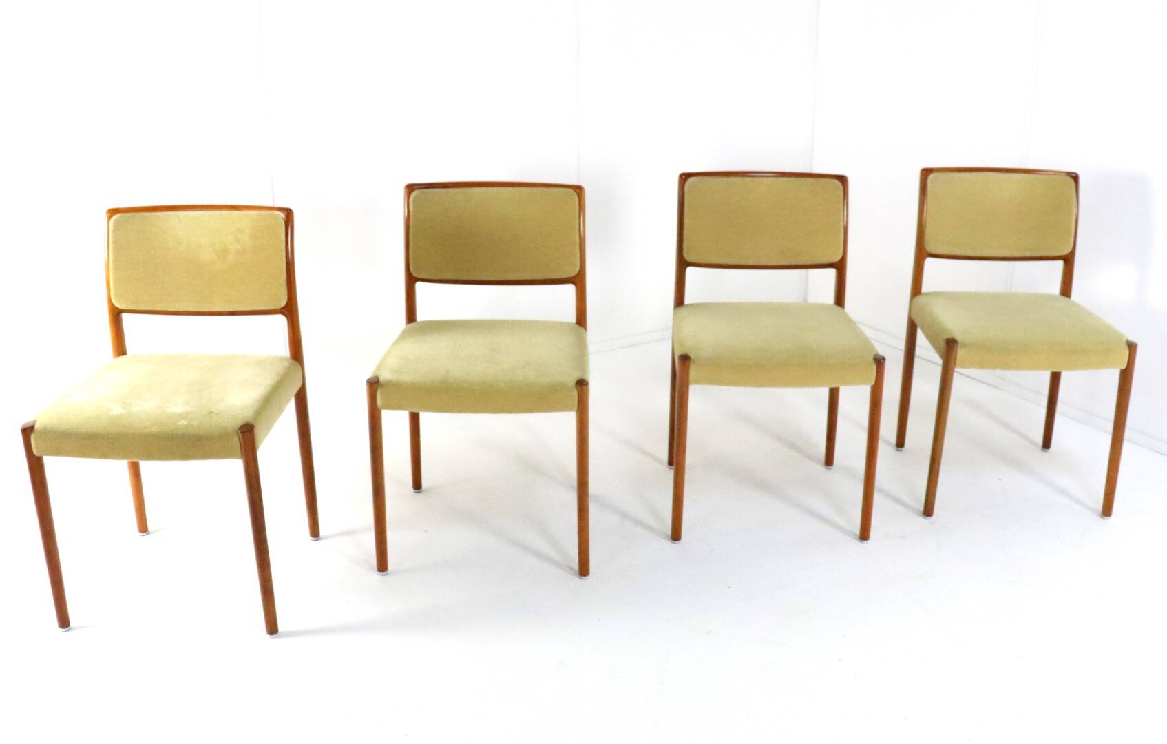 Set of 4 Niels O Möller model 80 chairs vintage danish design