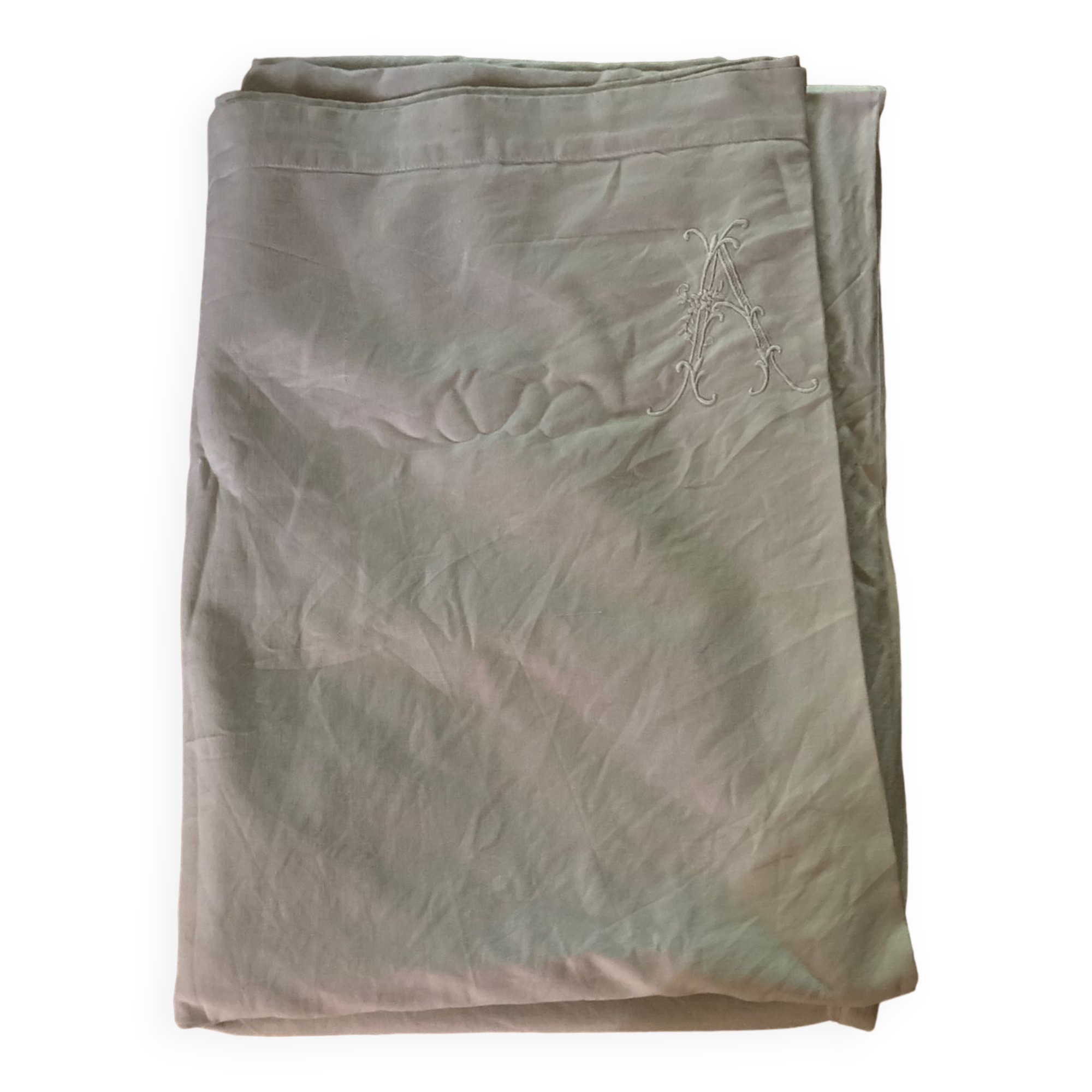 Linen sheet and white cotton