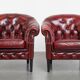 Ensemble de 6 fauteuils club Chesterfield en cuir de vache anglais