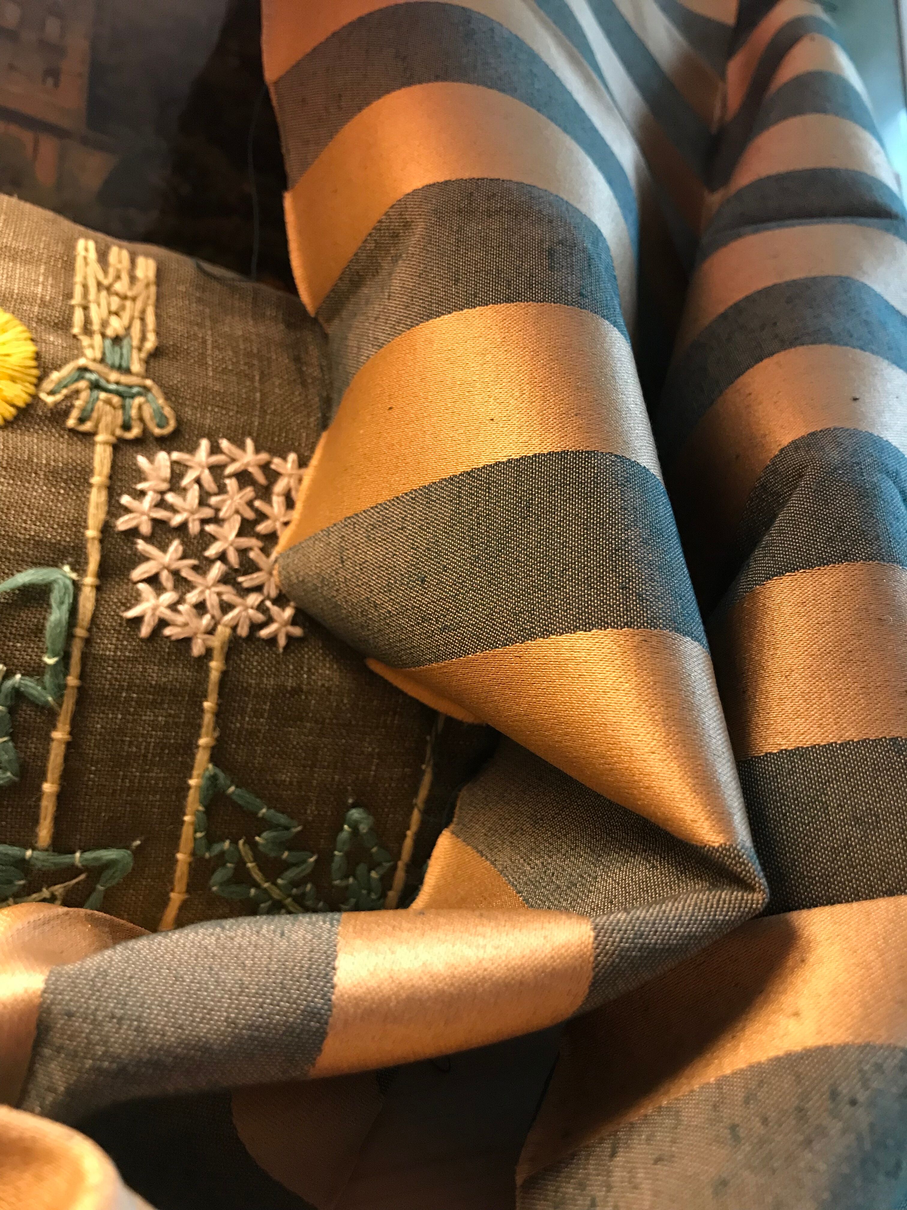 Walnut recamier bench Napoleon III daybed mid-nineteenth century