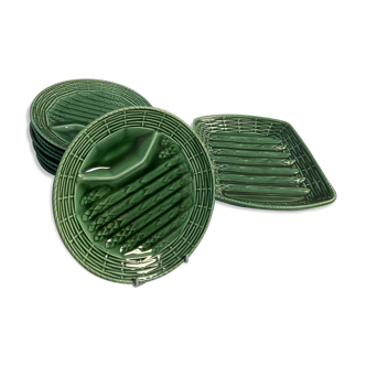 Flat earthenware asparagus set and 8 Sarreguemines plates