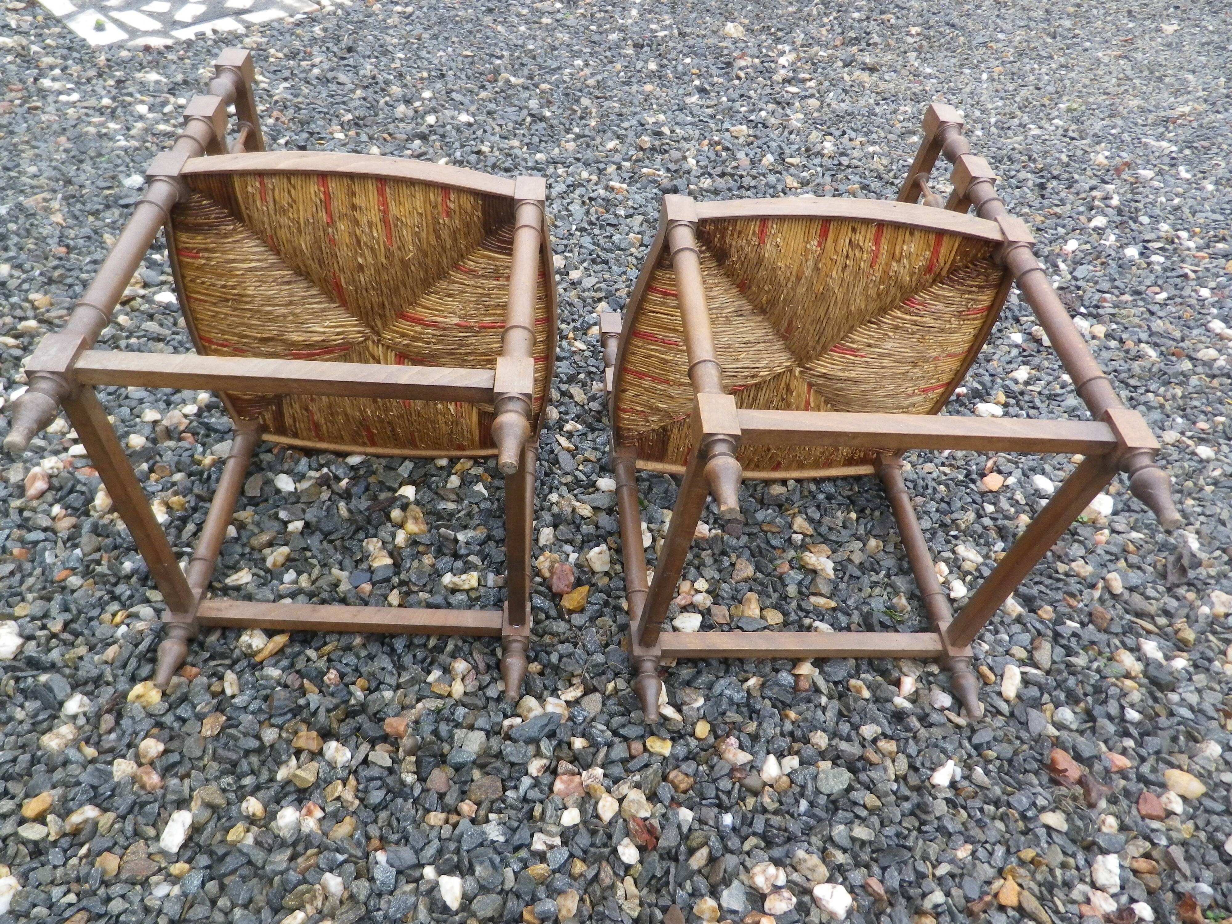 Set of straw-seated corner chairs