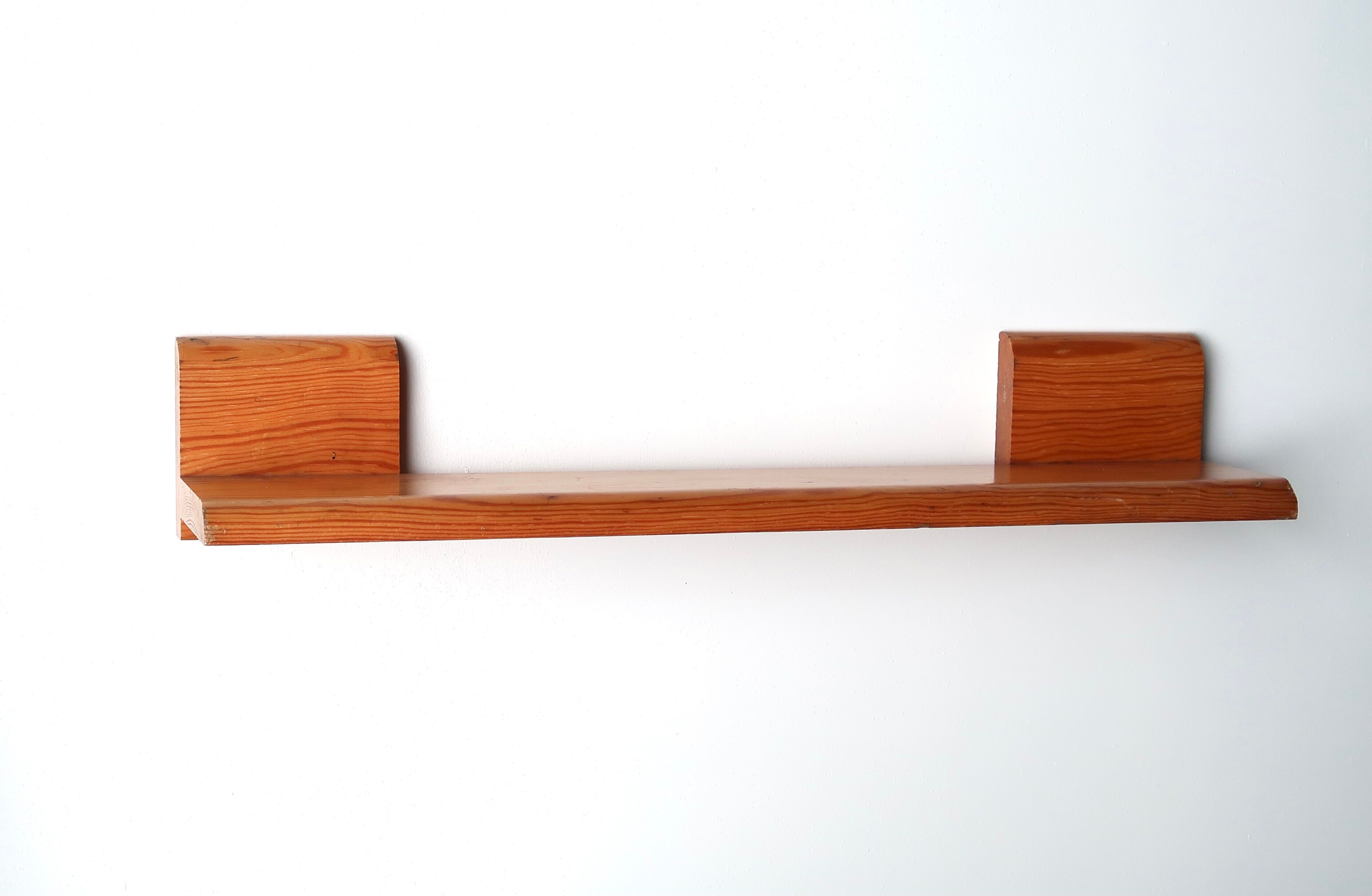 Etagère en bois blond, années 70