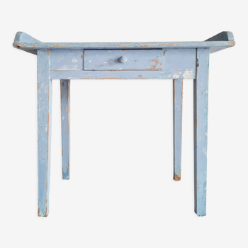 Old blue table