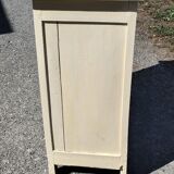 Small Parisian sideboard with one drawer and two doors, white lacquered