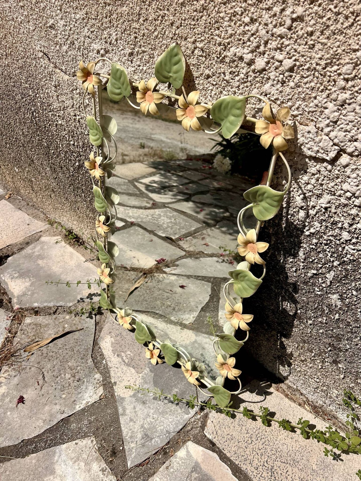 Miroir aux marguerites vintage