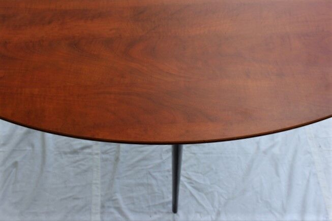 Table ovale style industriel D.Pro