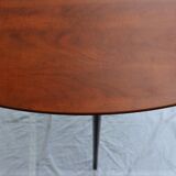 Industrial-style oval table D.Pro