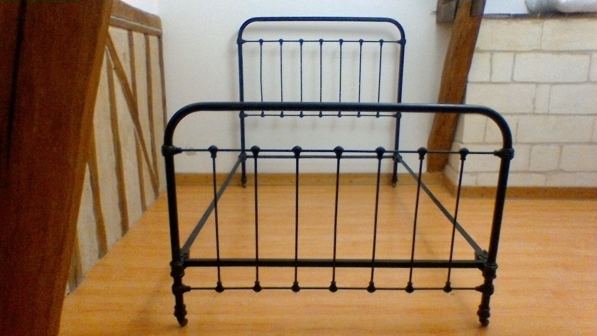 Wrought iron bed, vintage