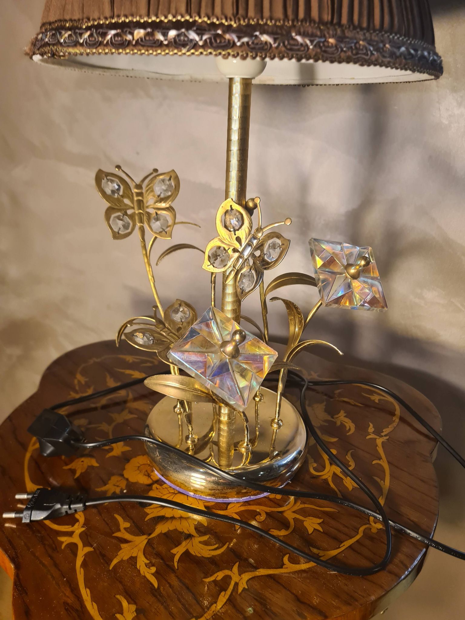 chrome or brass glass lamp, flower and butterfly 1975 to 80s pleated shade