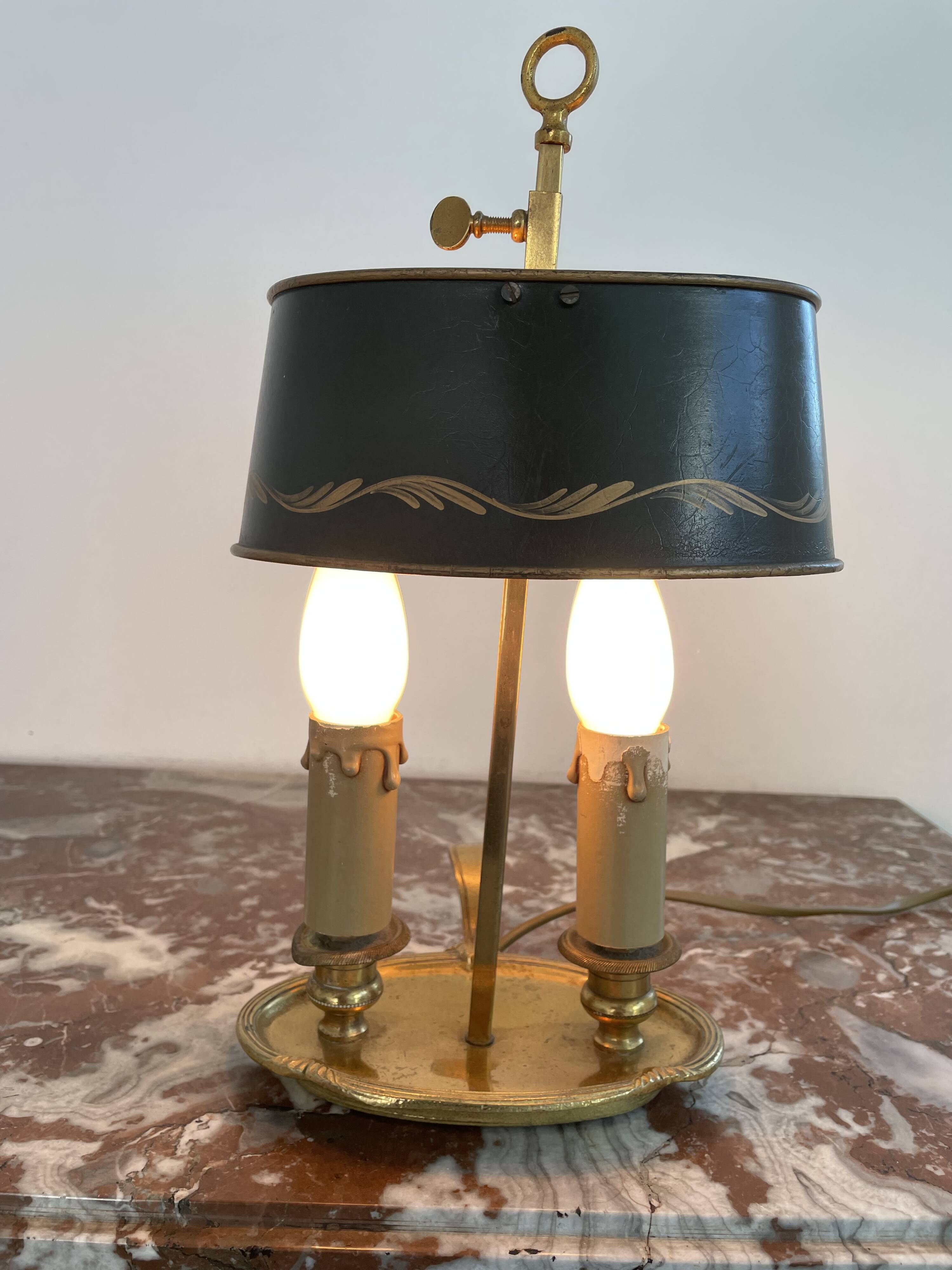 Louis XVI style two-light bouillotte lamp, green lampshade, hand-painted