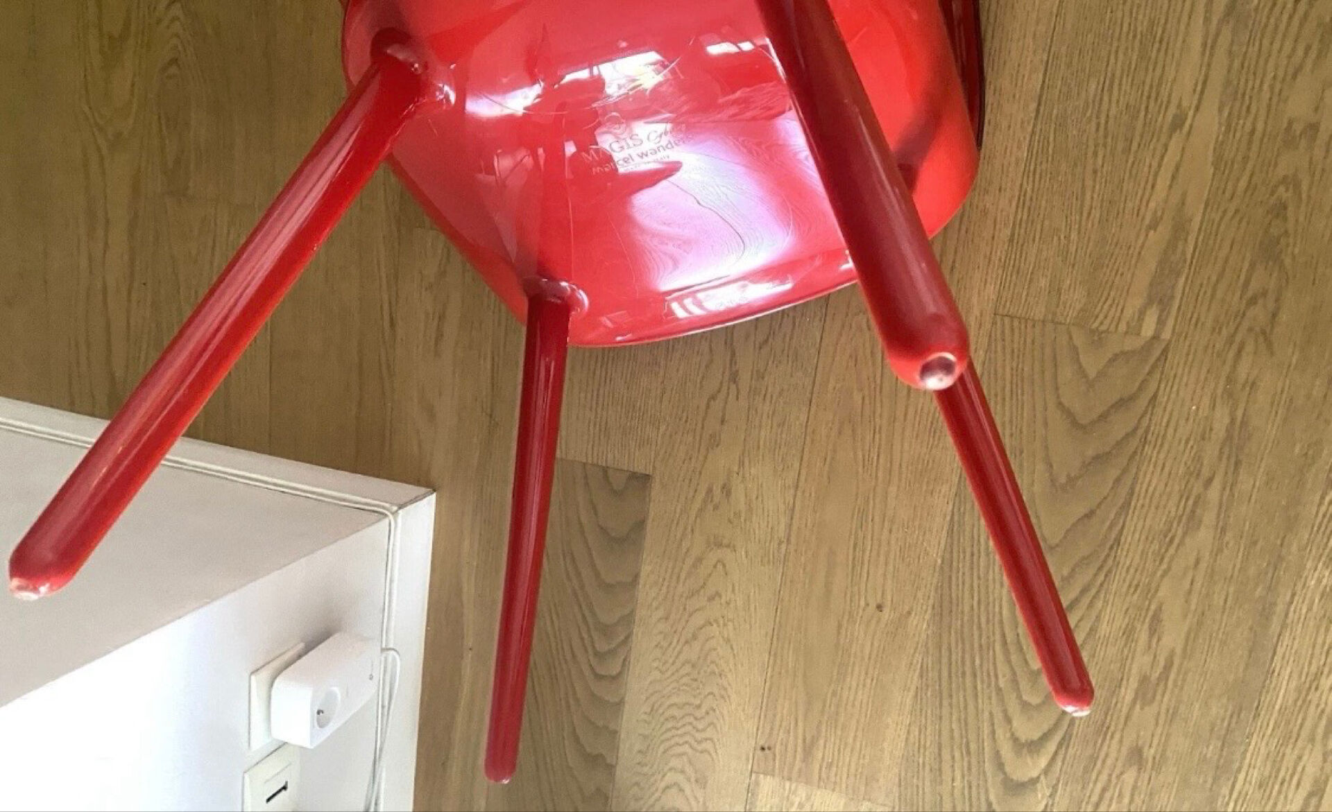Magis cyborg Marcel wanders Italy chair armchair design furniture red.
