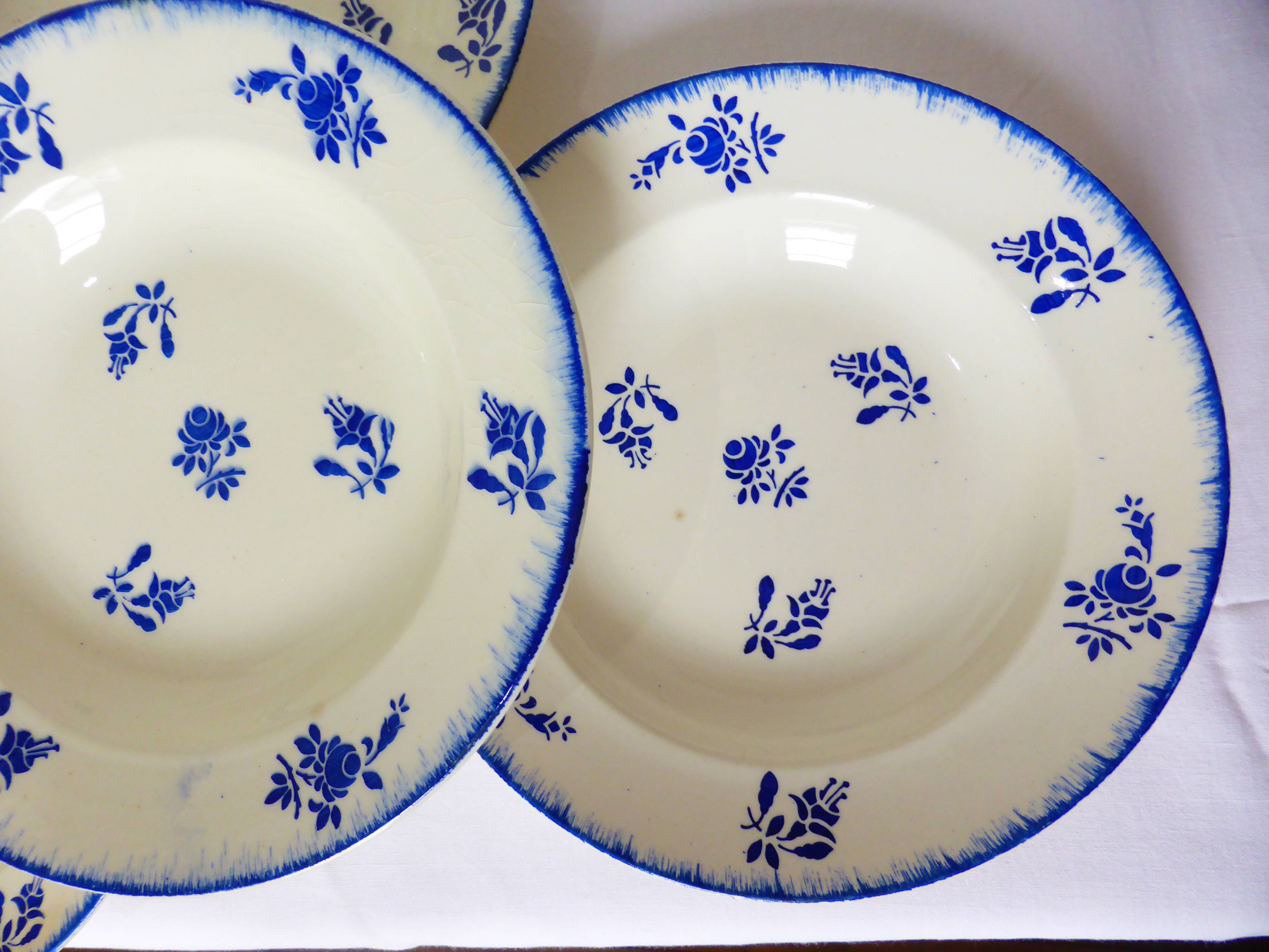 4 K&G Luneville Loire model 220507 soup plates