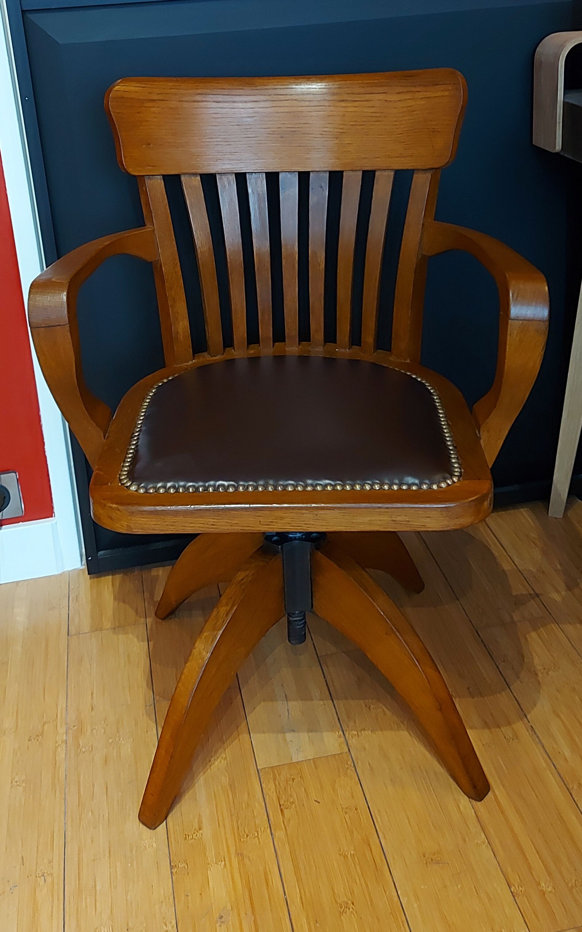 American armchair solid oak and swivel and tilting leather early twentieth fully restored