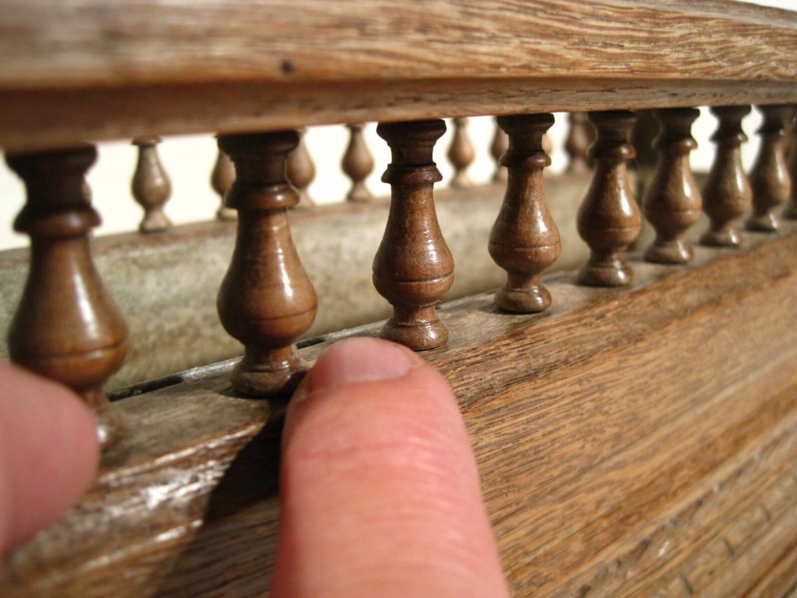 Old planter planter outside wooden box around 1900