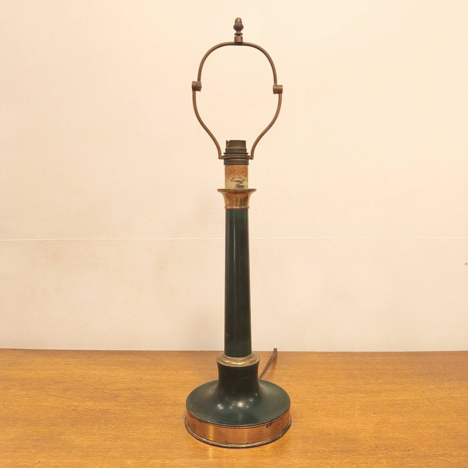 Pied de lampe à poser en métal, Maison Malabert
