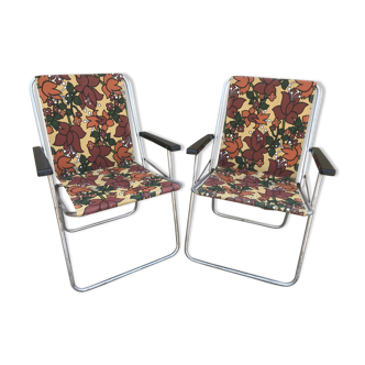 Paire de chaises anciennes de jardin pliantes en métal aluminium et tissu fleurs années 70