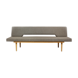 Mid-Century Sofa or Daybed by Miroslav Navratil, 1960s
