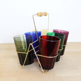 Set de 6 verres colorés dans leur support, panier en laiton