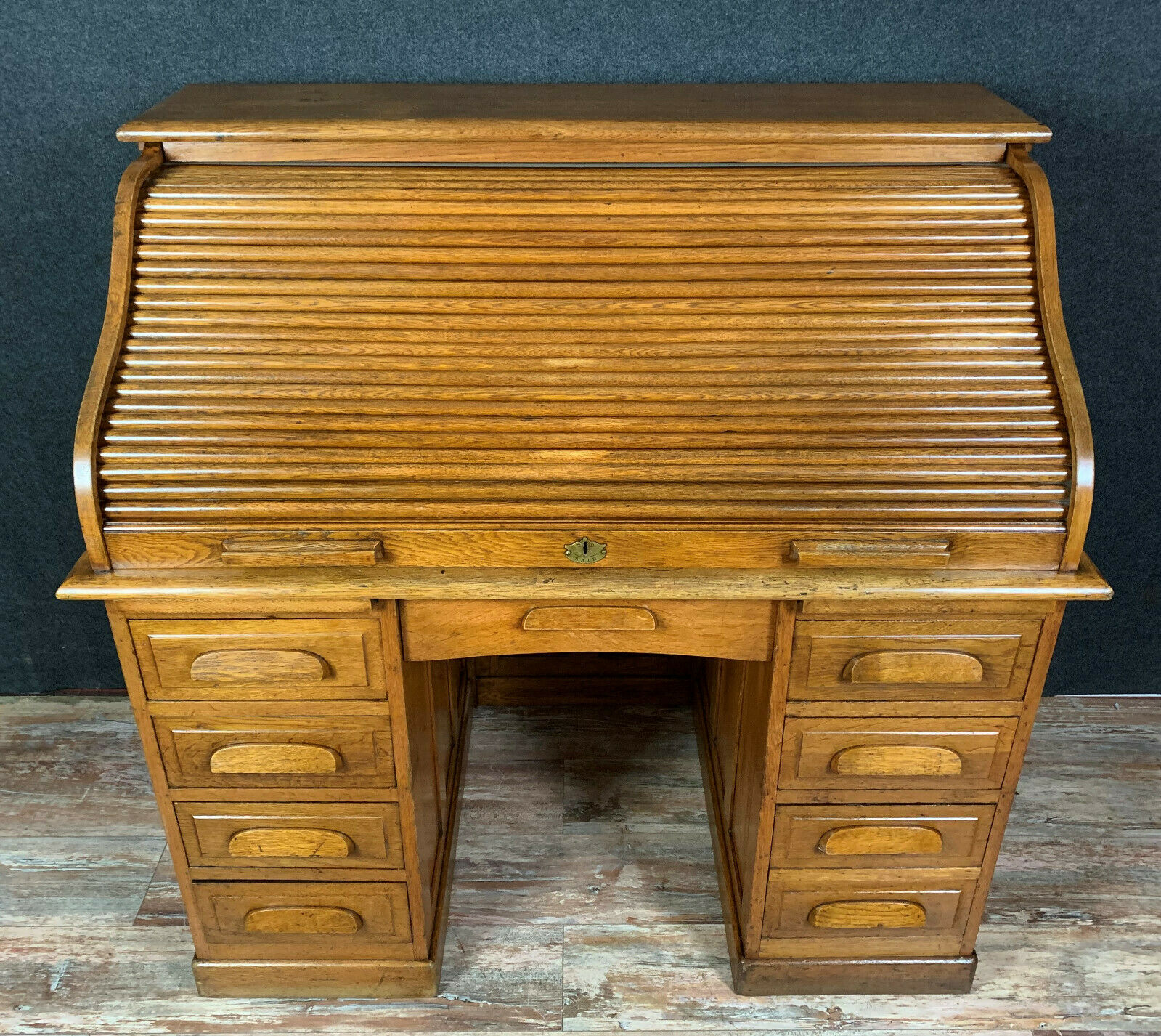 American center office blond oak box period 1900