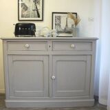 Parisian buffet with 2 doors and 2 drawers in patinated grey.