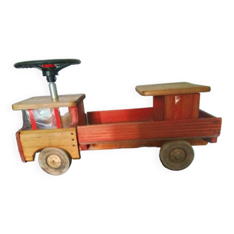 Wooden cart from the 70s