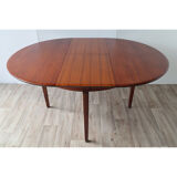 Scandinavian dining table in 1960 extendable teak