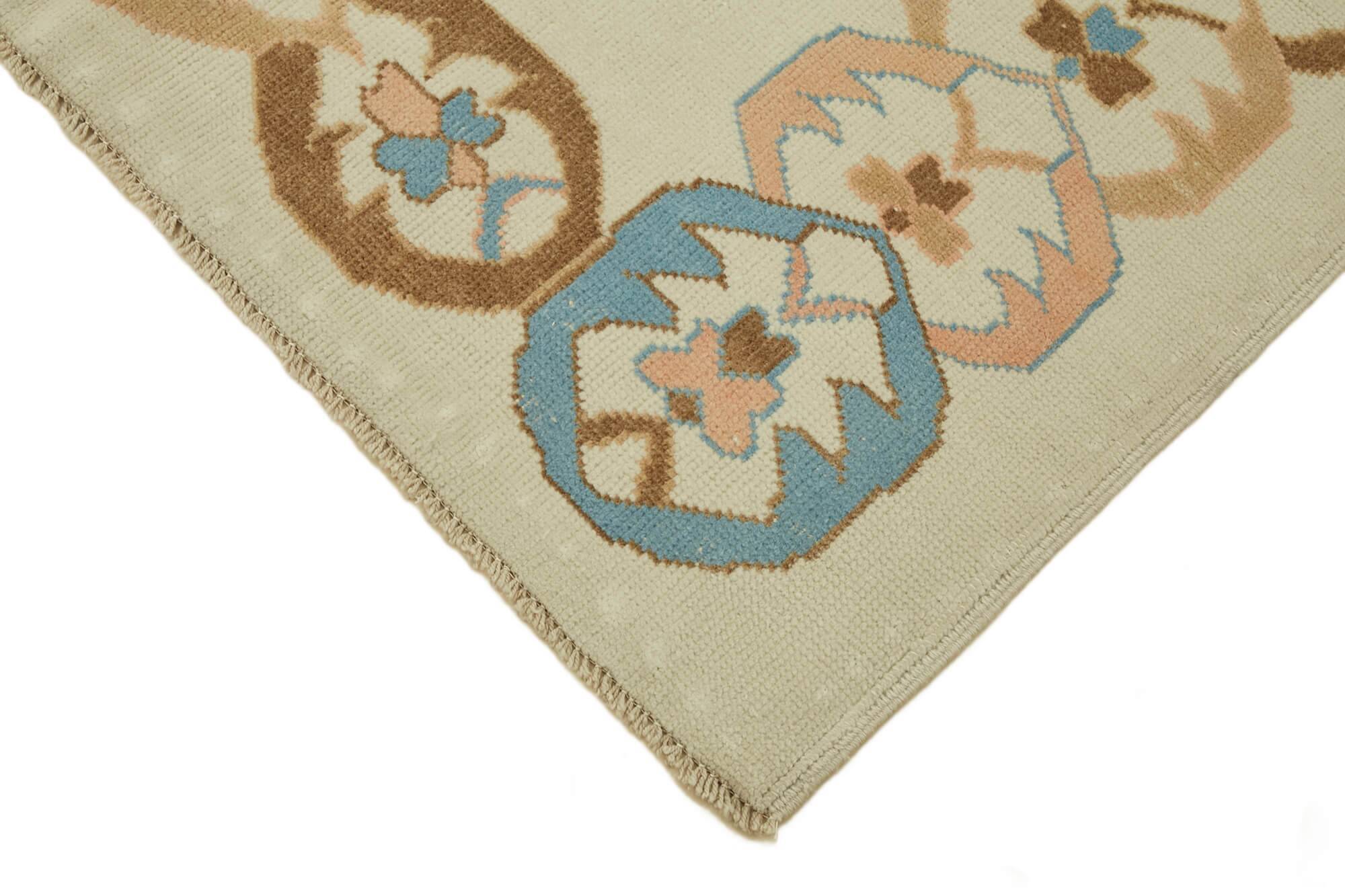 Turkish Vintage Anatolian Rug 143 cm x 195 cm