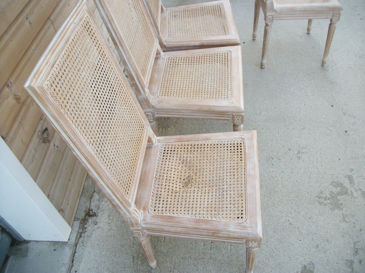 Série de 6 chaises cérusé
