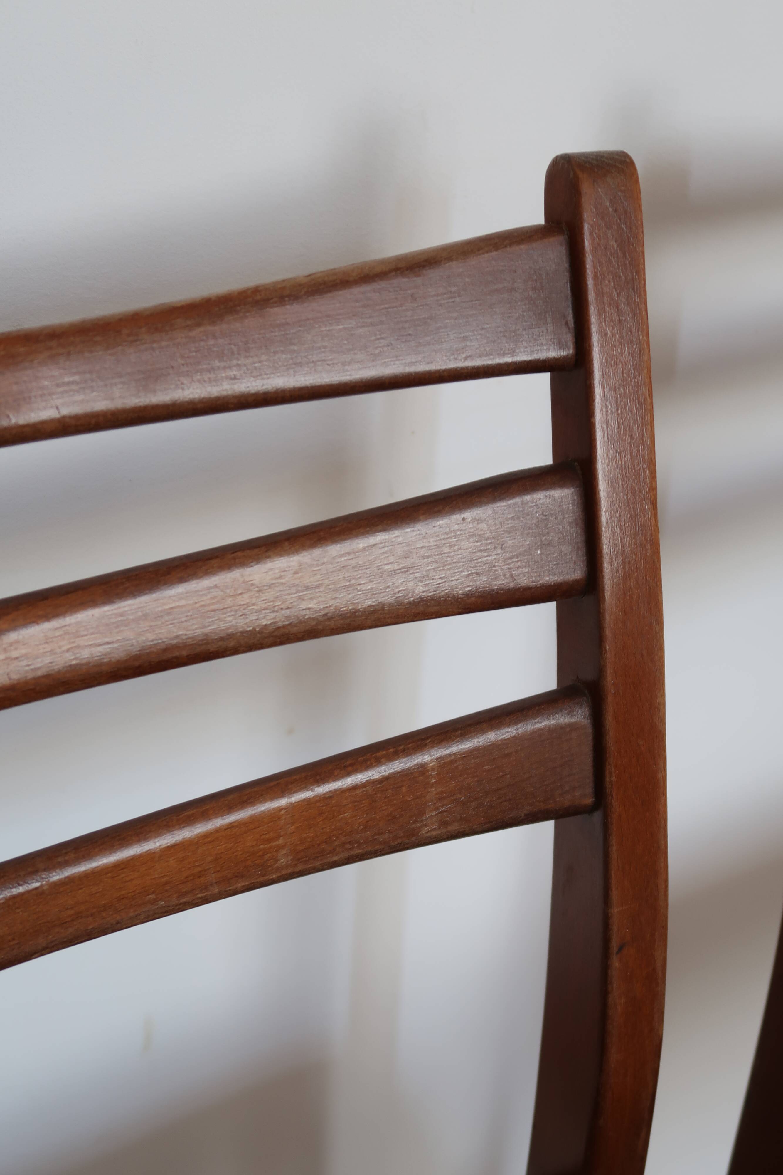 Pair of Scandinavian chairs skaï black