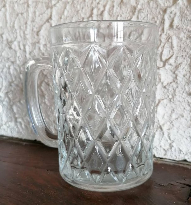 Glass cup