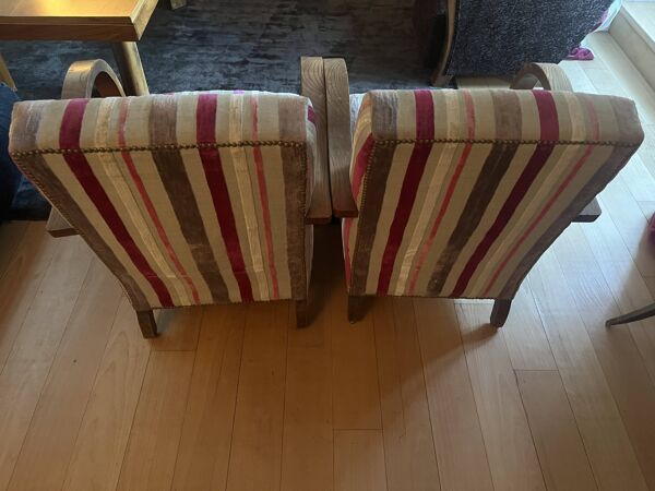 Une paire de fauteuil art deco en tres bon etat.