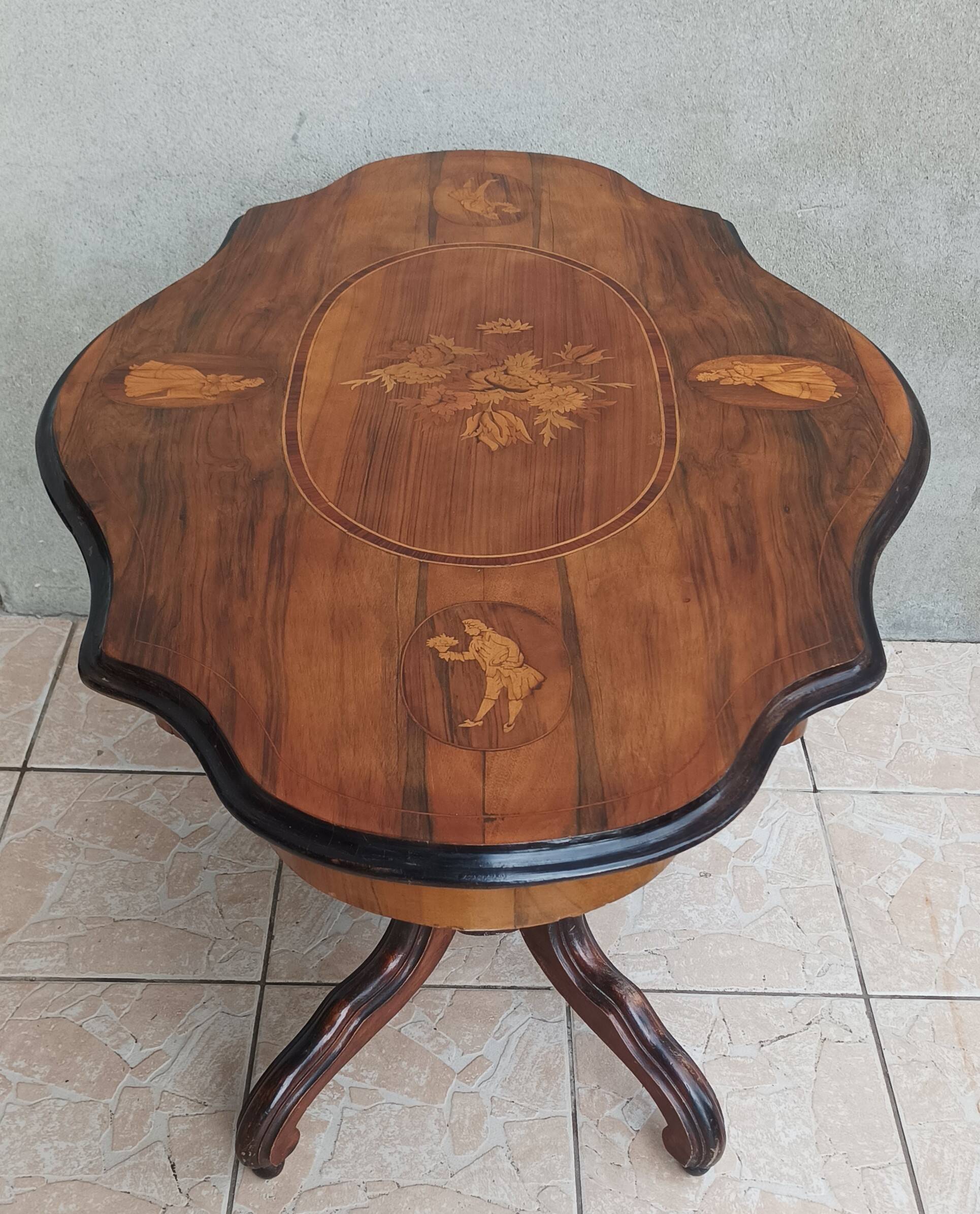 Table violon Napoléon III en ronce de noyer