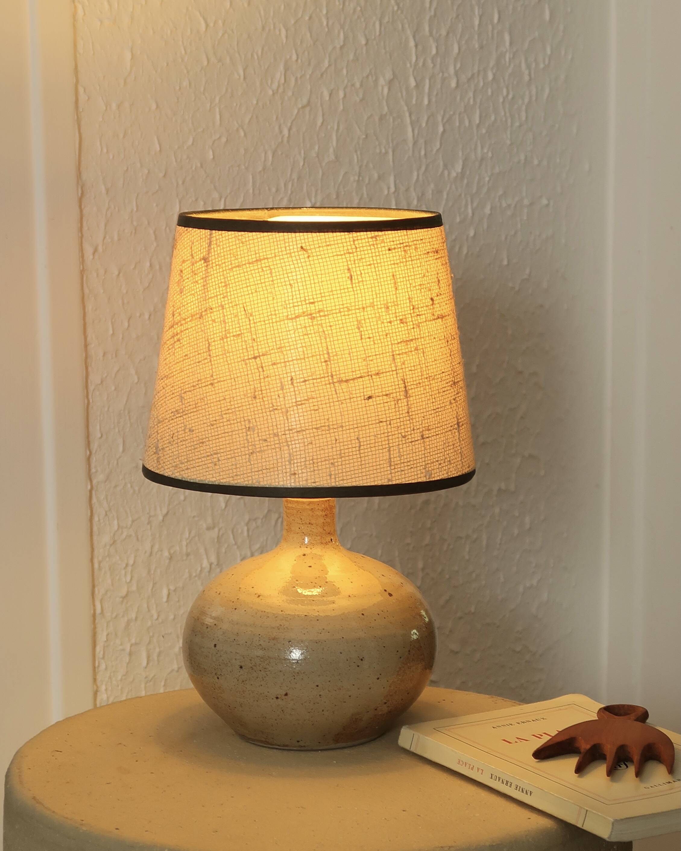 Beige ceramic lamp, beige lampshade, 70s