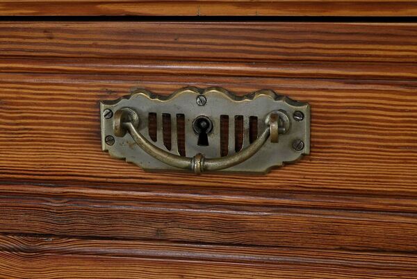 Semainier en Pitchpin, époque Art Nouveau – Début XXe