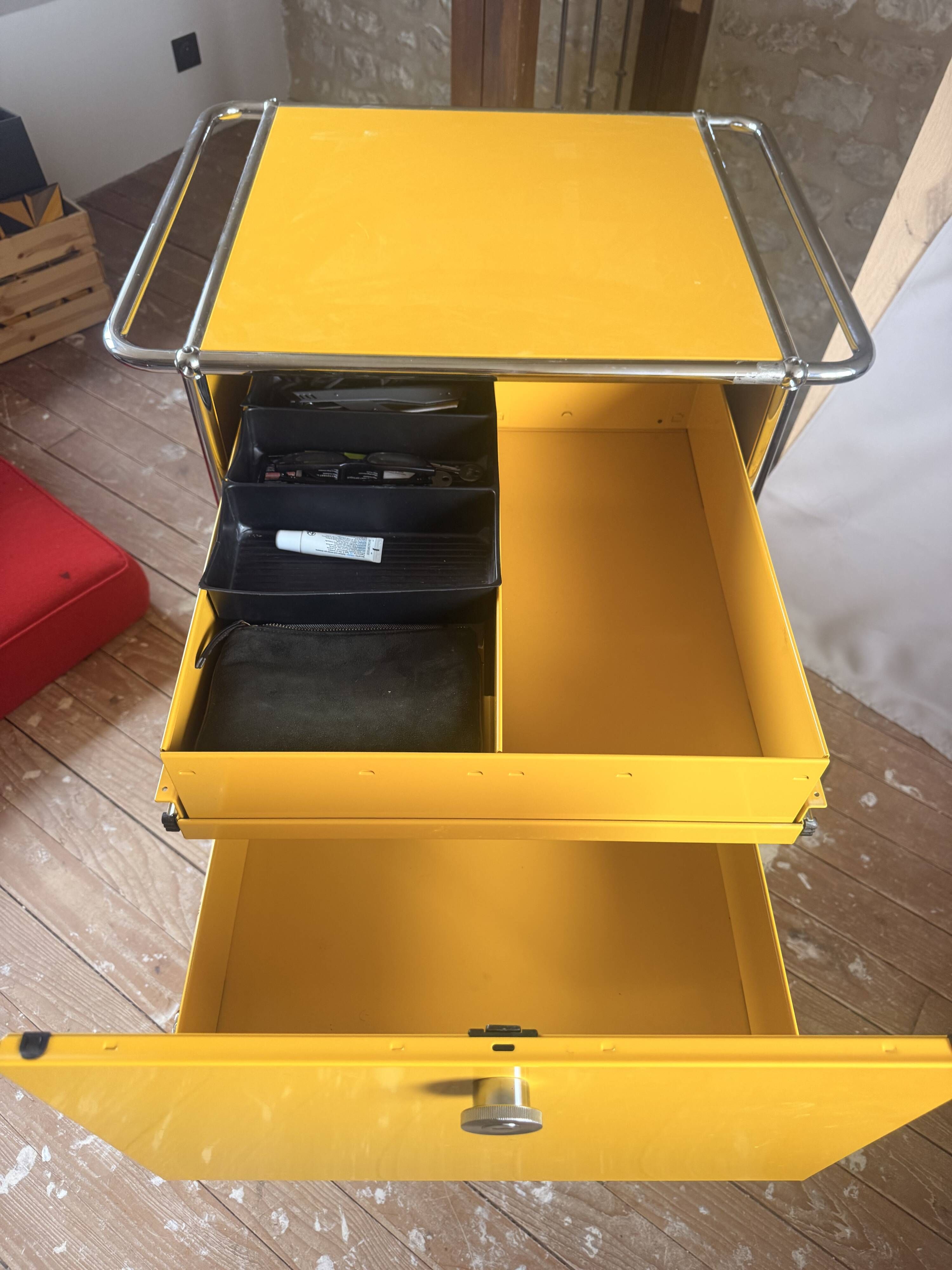 USM Haller Caisson mobile 2 tiroirs Jaune