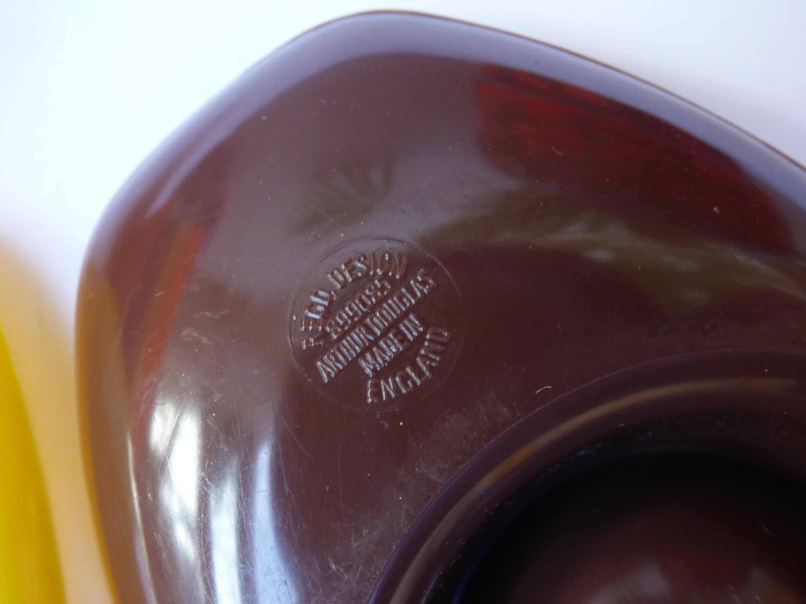 4 plastic egg cups by Arthur Douglas - 1960