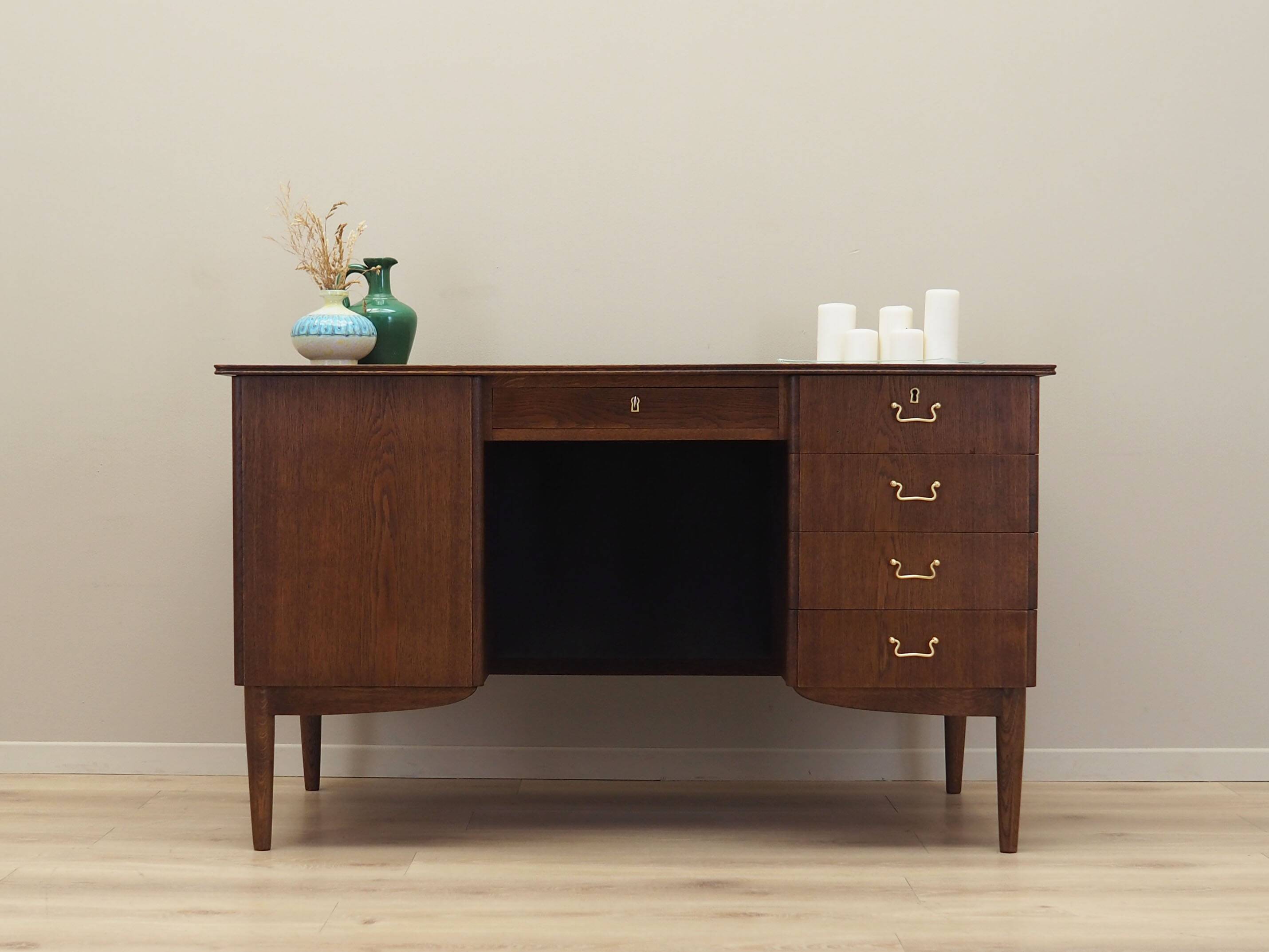 Oak desk, Danish design, 1970s, production: Denmark