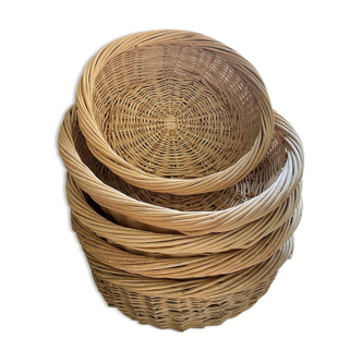 Lot of 5 round baskets