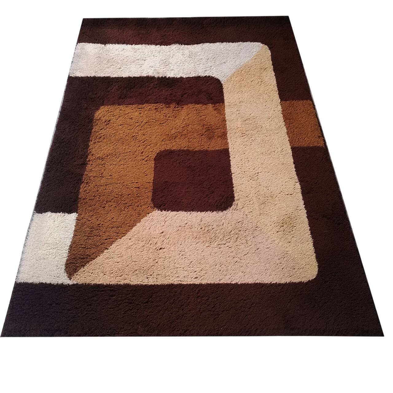 1970s Stunning Geometric Space Age Rug in Wool. Made in Italy