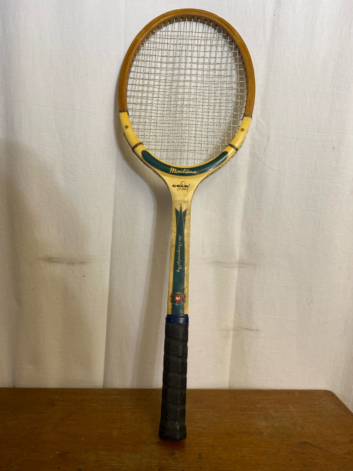 Vintage Montana Gold Seal Wooden Tennis Racket + Rooster Sporting Case