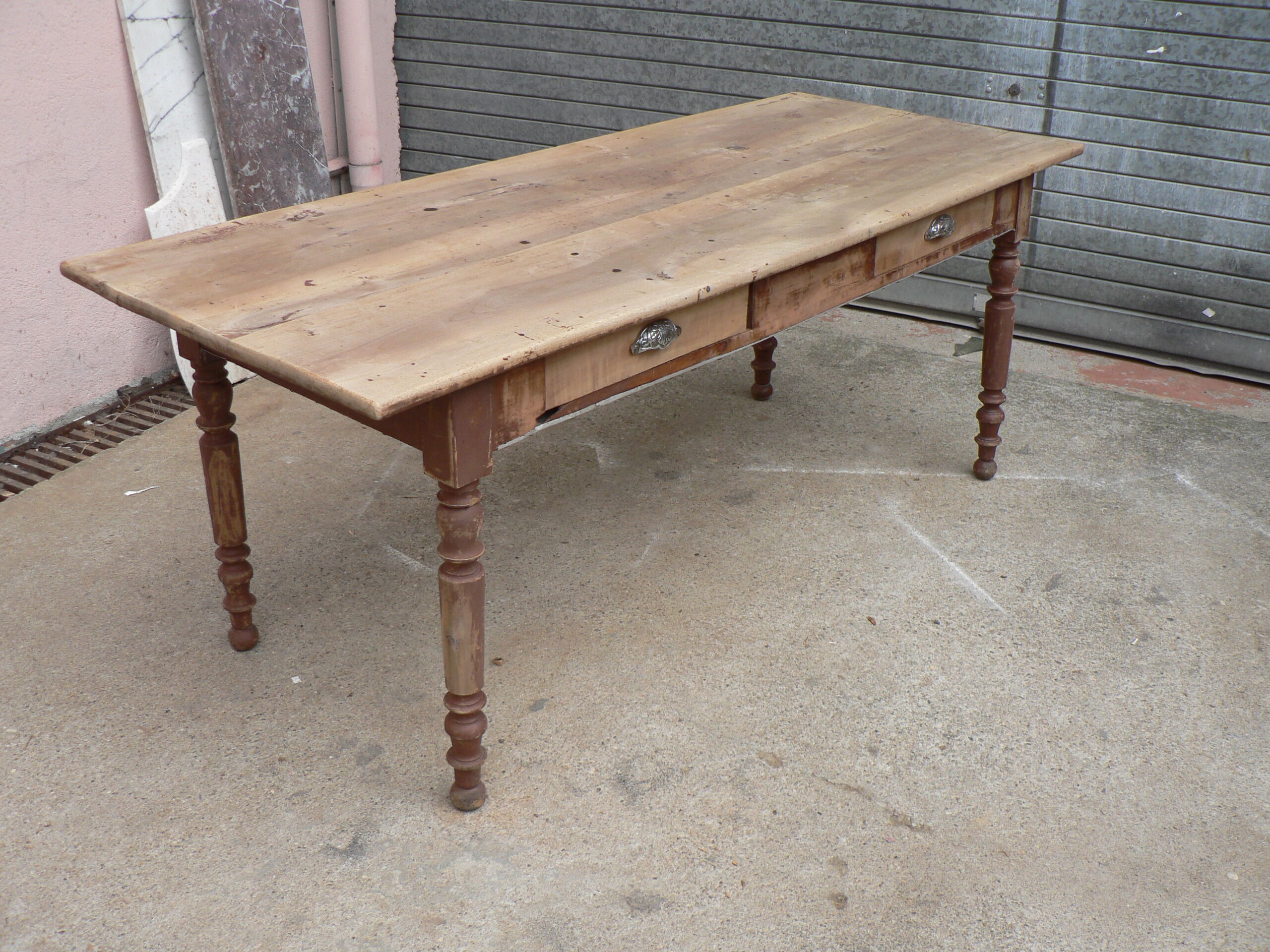 Table de ferme en noyer