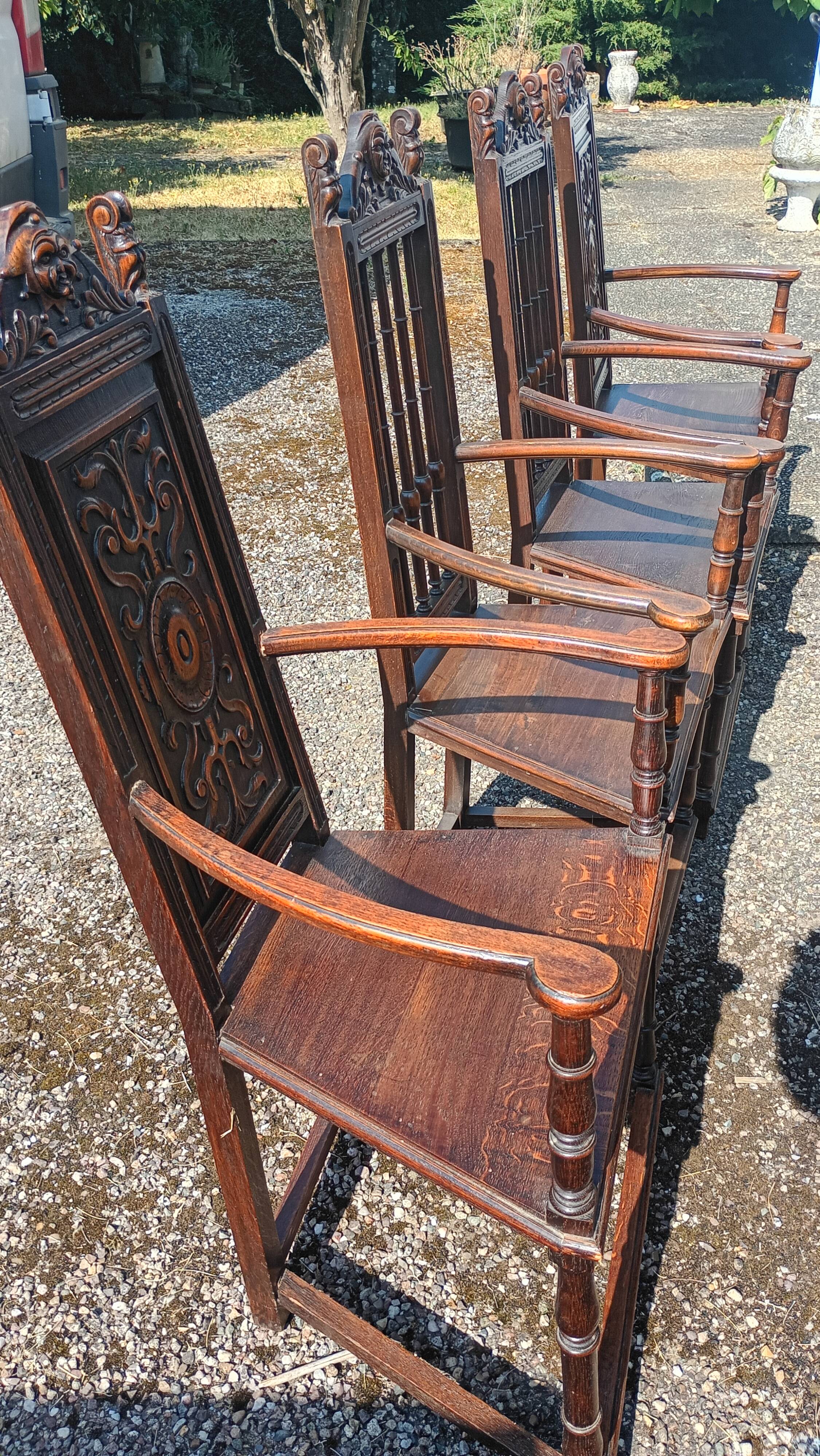 Lot of Renaissance caquetoire armchairs