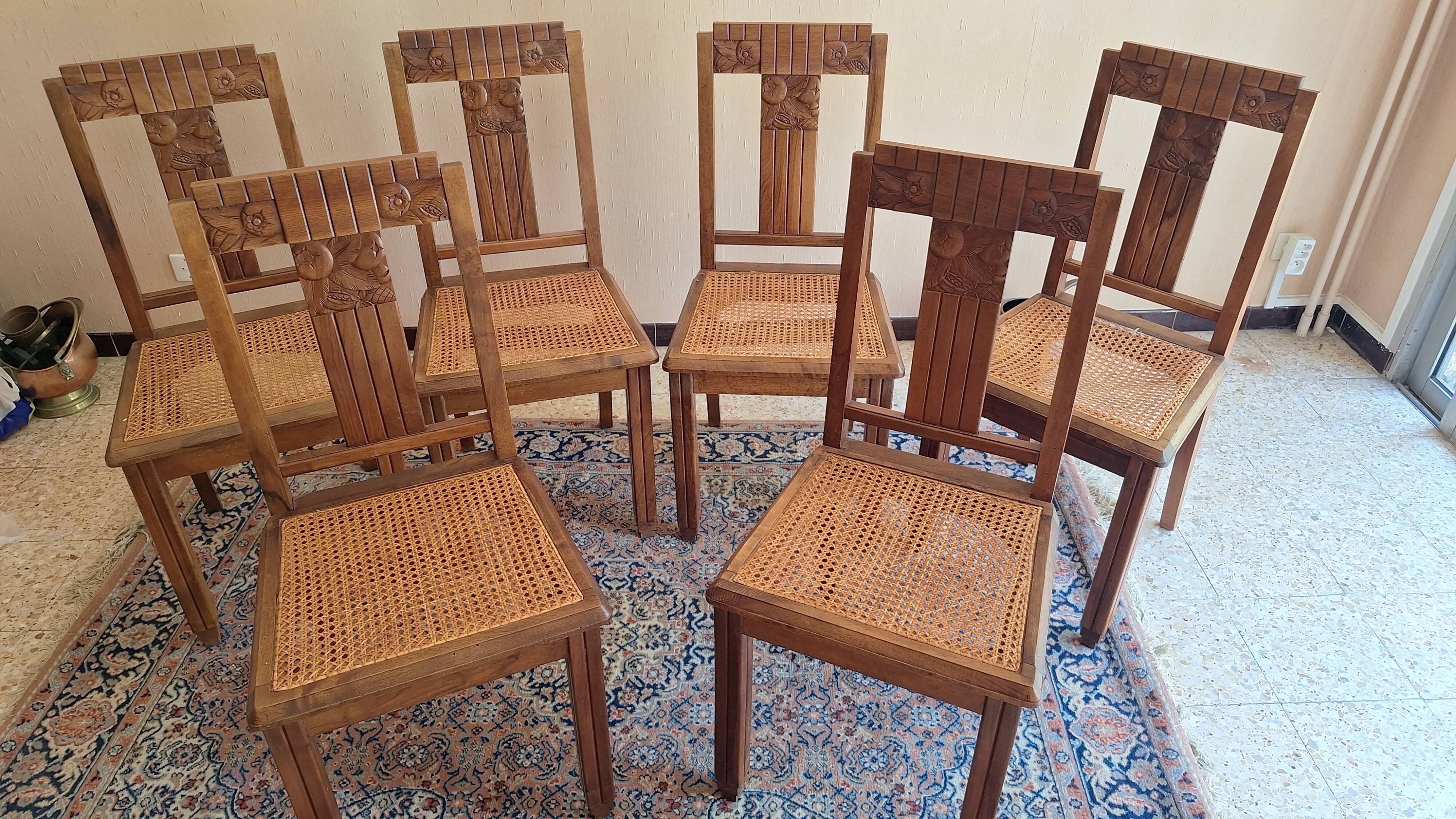 Set of 6 beautiful caned chairs in solid walnut Art Deco style.