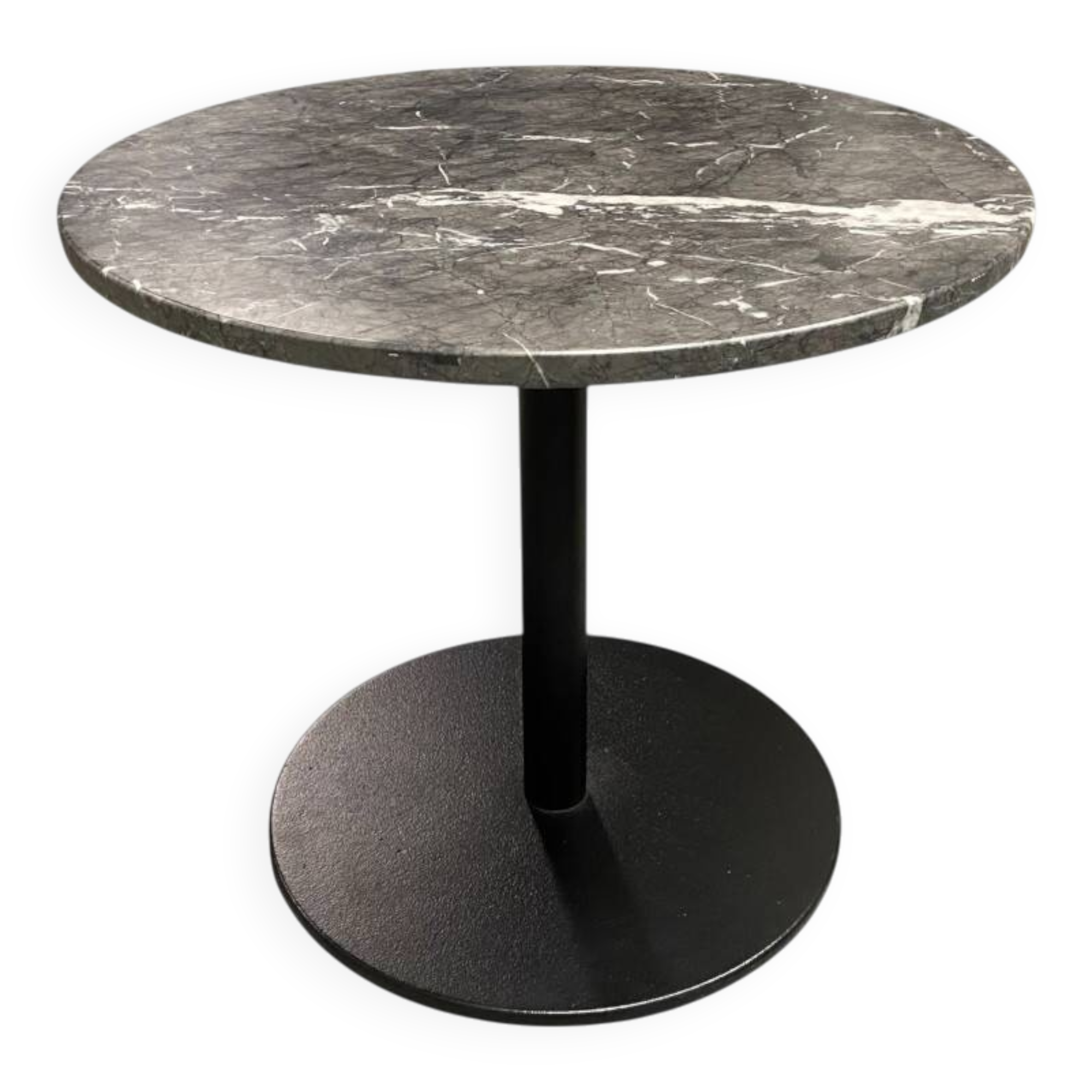 Round coffee table pedrali