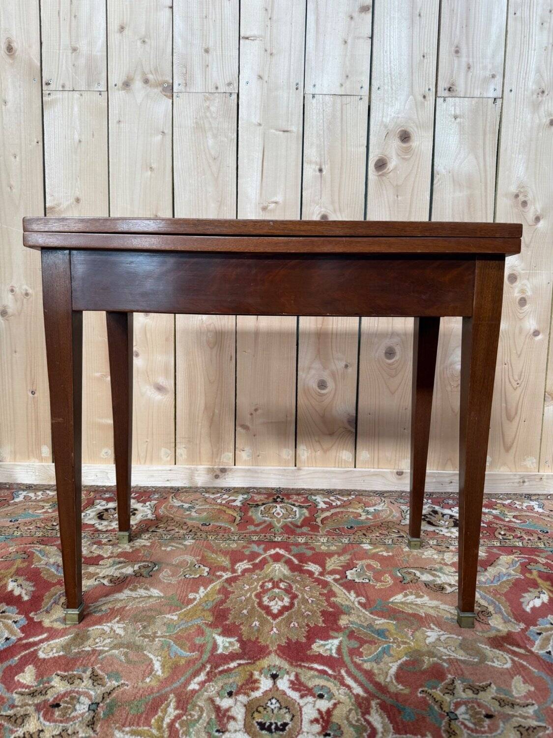 Folding game table – Louis XVI-Directoire style – Solid mahogany and brass