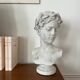 Buste antique en bois