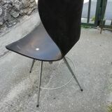 Swivel office chair