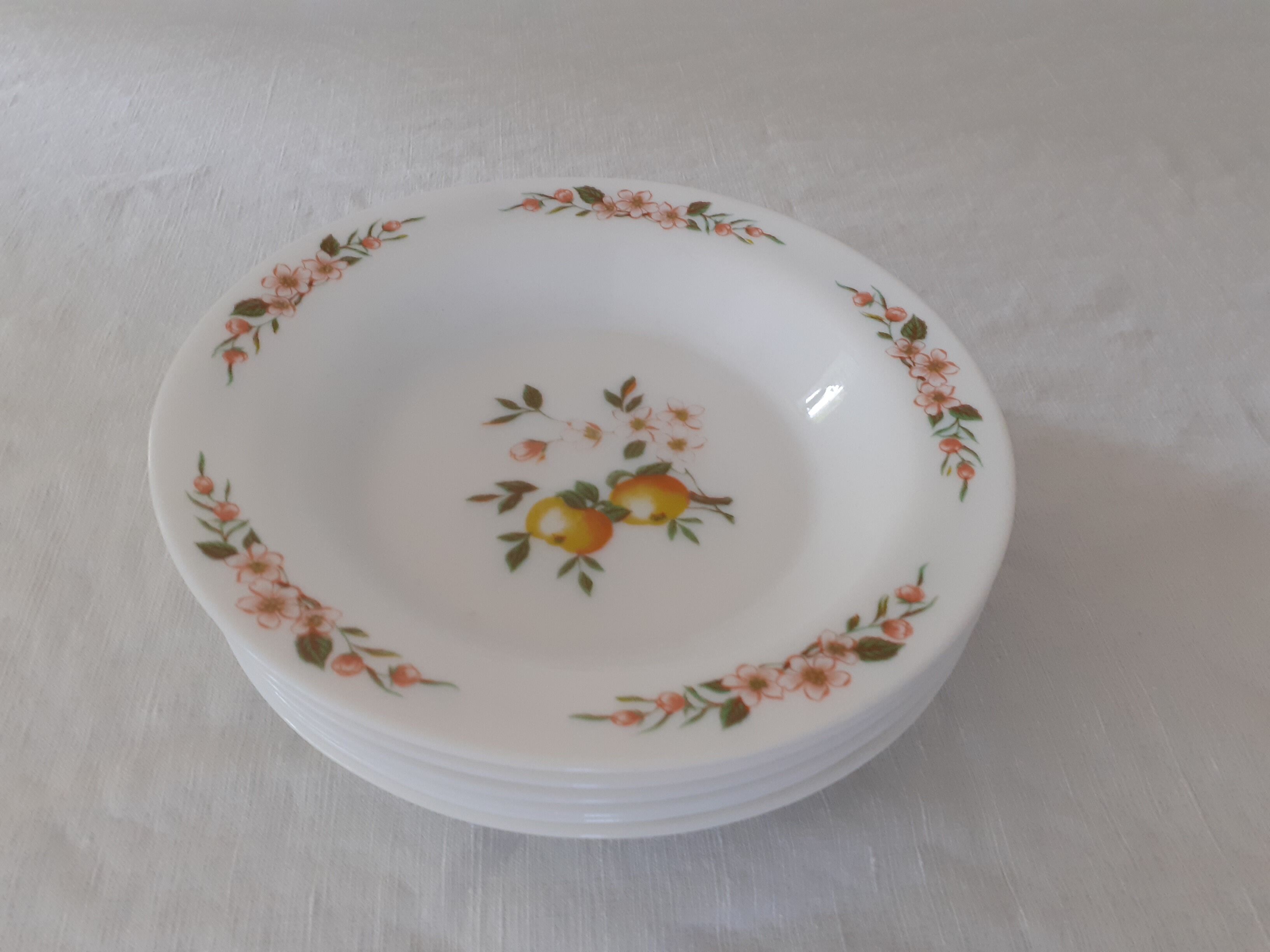 Set de 6 assiettes creuses modèle Normandie Arcopal France décor pommes