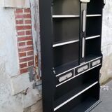 Bar and shelf